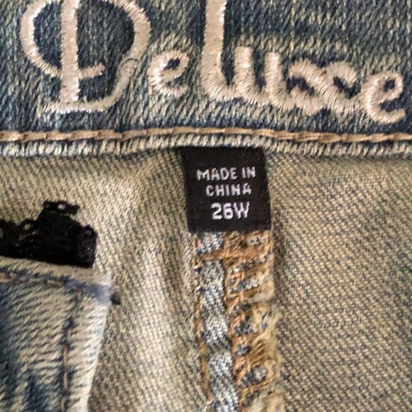 Woman's Plus Size L.A. Blues Deluxe Jeans With Black Lace Embellishment Size 26 - Picture 10 of 15